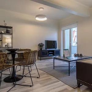 Glamorous 2bdr By Lovelystay Appartement
